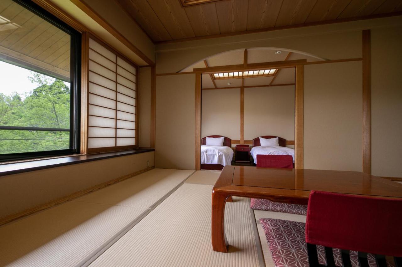 Hotel Baien Oita Esterno foto