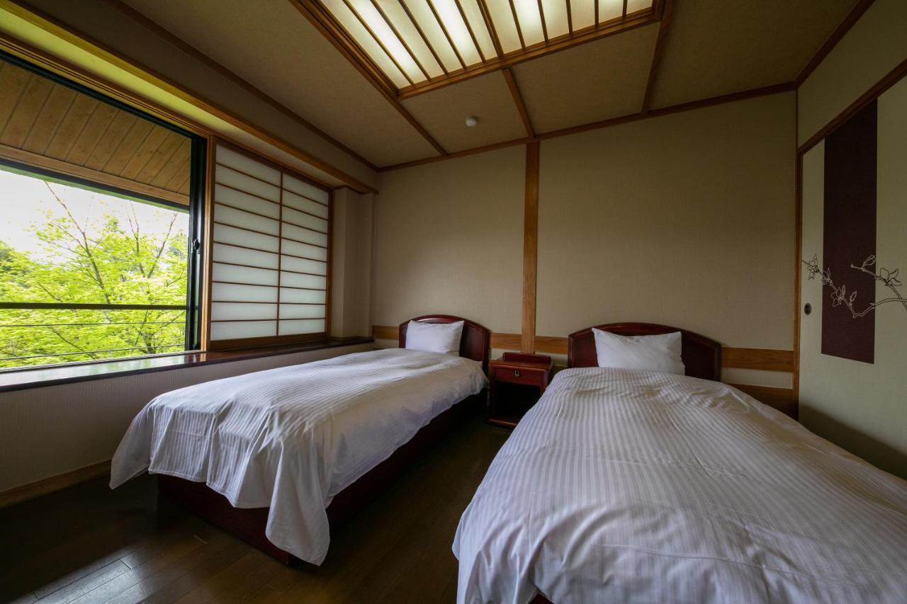 Hotel Baien Oita Esterno foto